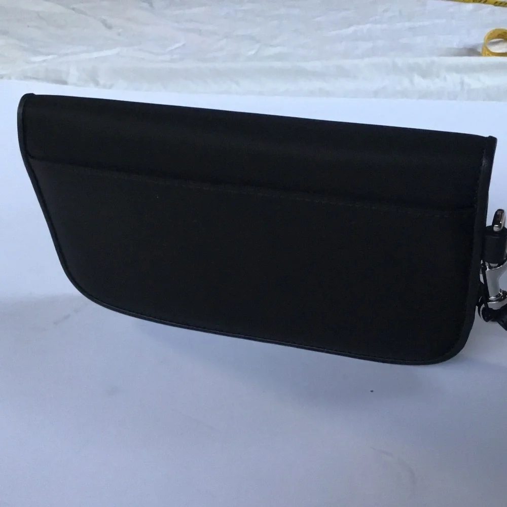 Victorinox clutch, black